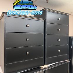 Nightstand Black Three Drawer- Mesa De Noche Negro 