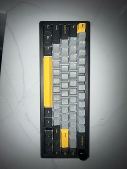 Epomaker EK68 mechanical keyboard