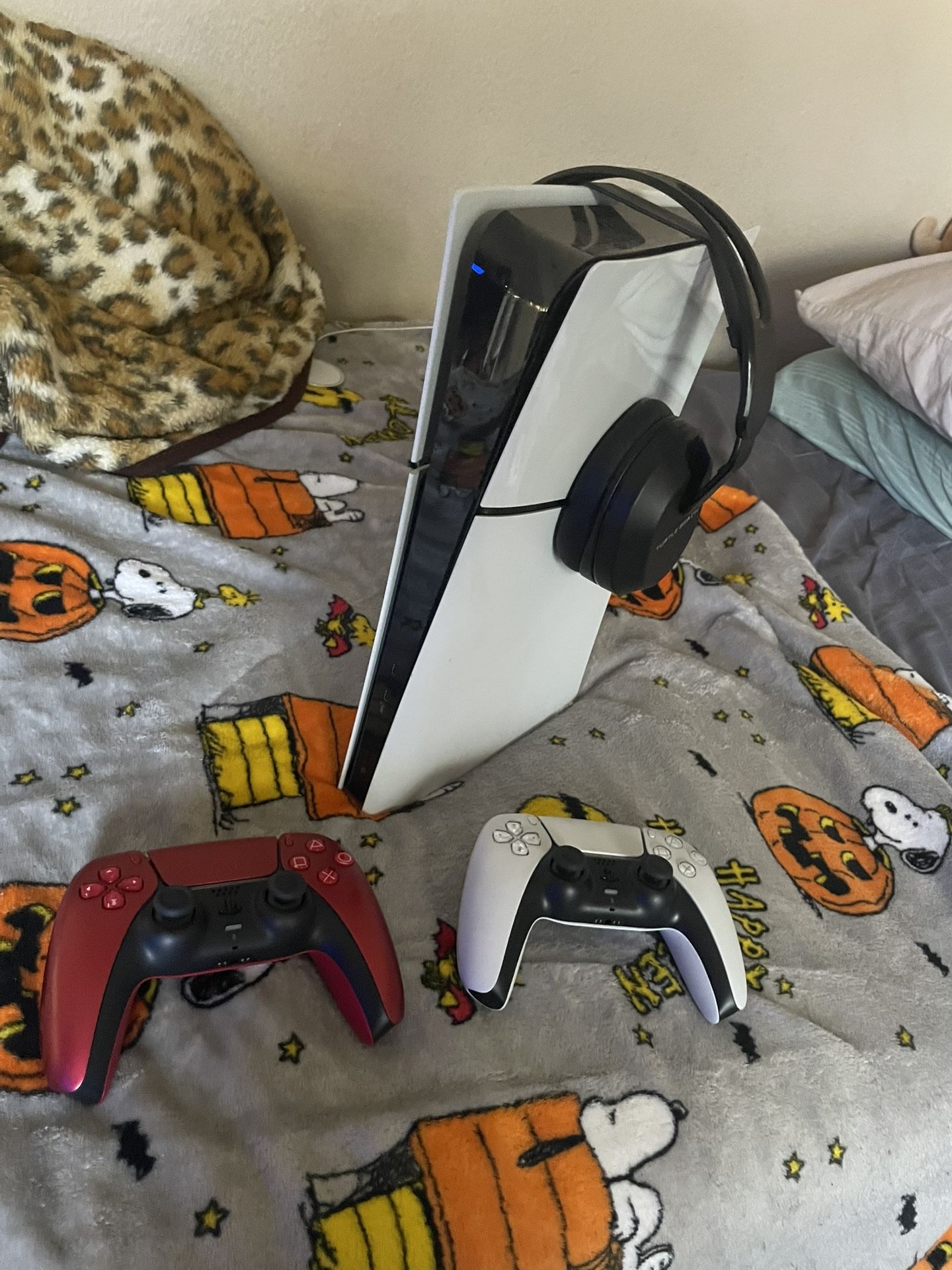 PS5 Digital Version With Wireless Turtle Beach Headset