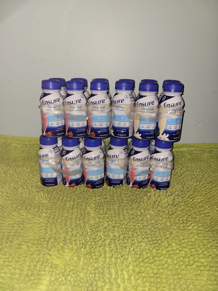 24 Ensure 8oz(18 Strawberry/6 Vanilla)