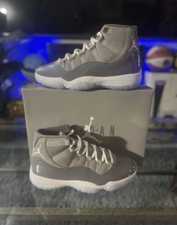 Jordan 11 Cool Grey  Size 9 