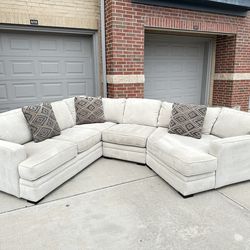 Sofa / Couch **FREE DELIVERY**