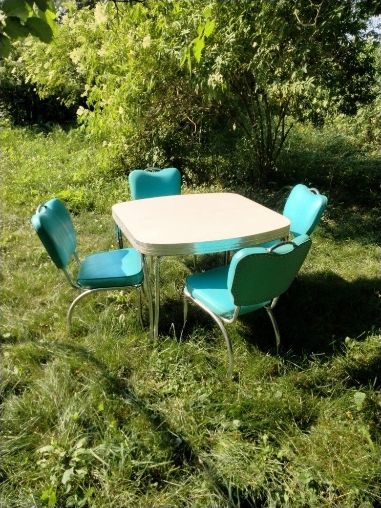 Retro Formica Table With Four Chairs