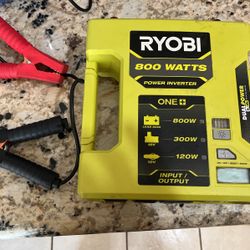 RYOBI 800 Watts Power Inverter Dual Power 