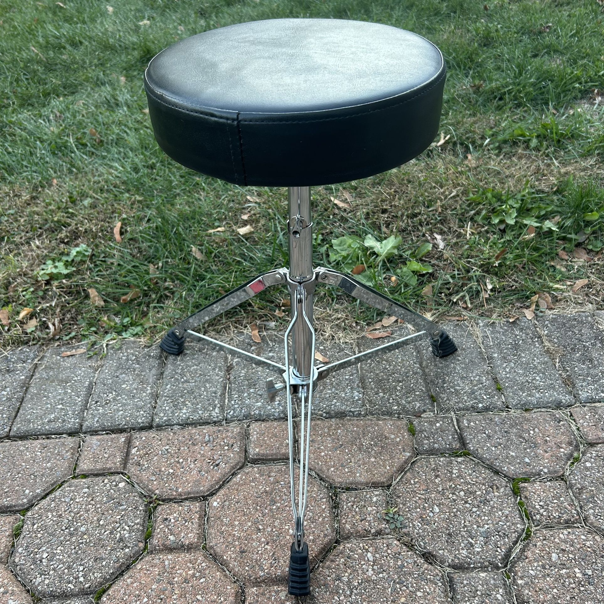 Drum Throne