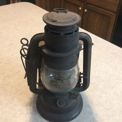 Antique Diets Little Wizard Railroad Lantern 