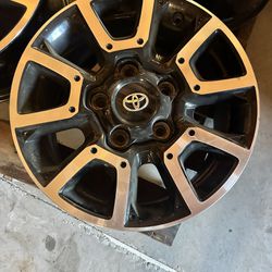 2016 Toyota Tundra Wheels  18”