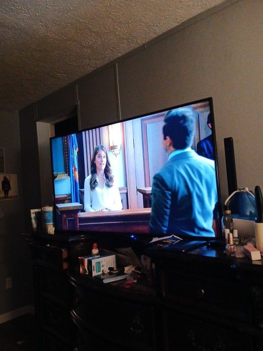 55 In Sceptre Roku Smart Tv