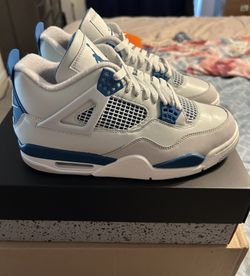 Jordan 4 Military Blue Size 8.5 Mens New in Box. Purchased direct from Nike on the SNKRS App. 