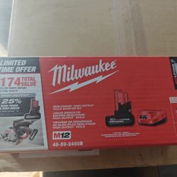 Milwaukee M12 XC5.0 High Output With Charger