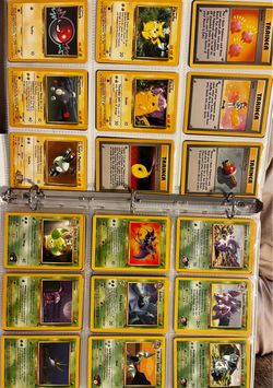 Pokémon Vintage Card Collection in Binder LP/NM