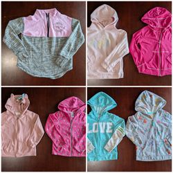 Girls Zip-Up / Pull-Over Outerwear / Hoodies Size 6 - Everett, WA