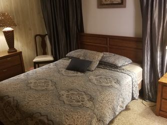 4 Piece Bedroom Set (Dresser, Mirror, Nightstand And Headboard)