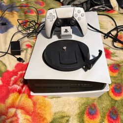 PlayStation 5 Disc Edition With Accessories 