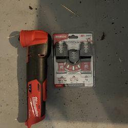 Milwaukee M12 Multi Tool