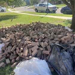 Used Bricks for Sale – Good Condition, Best Price Guaranteed