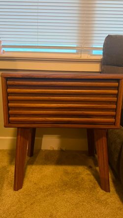 2 pieces wood night stand