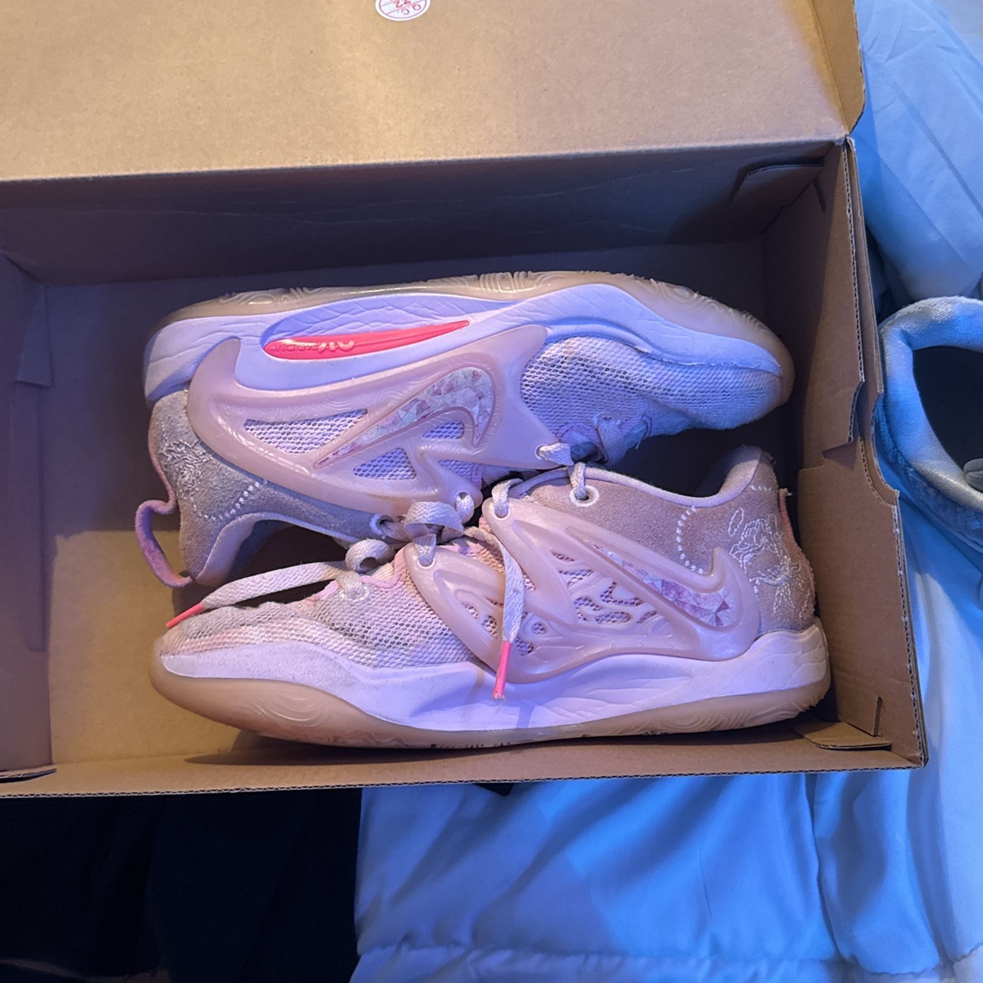 aunt pearls 15