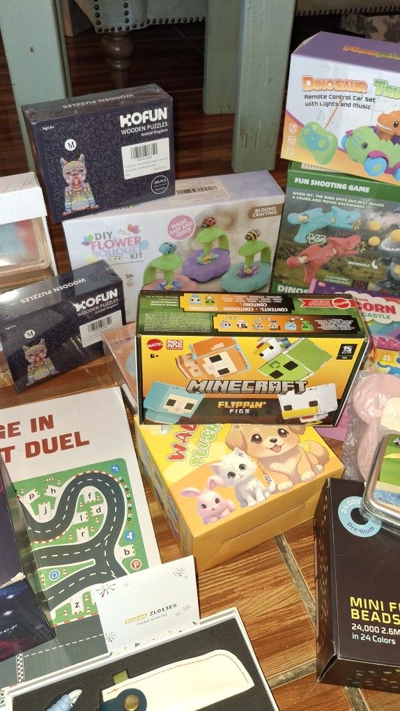 Christmas Gifts/toys/stocking Stuffers