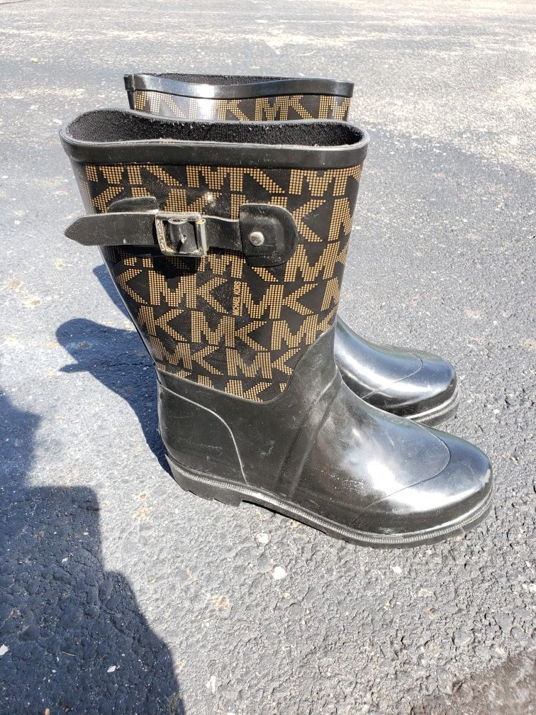 Women's Michael Kors rain boots