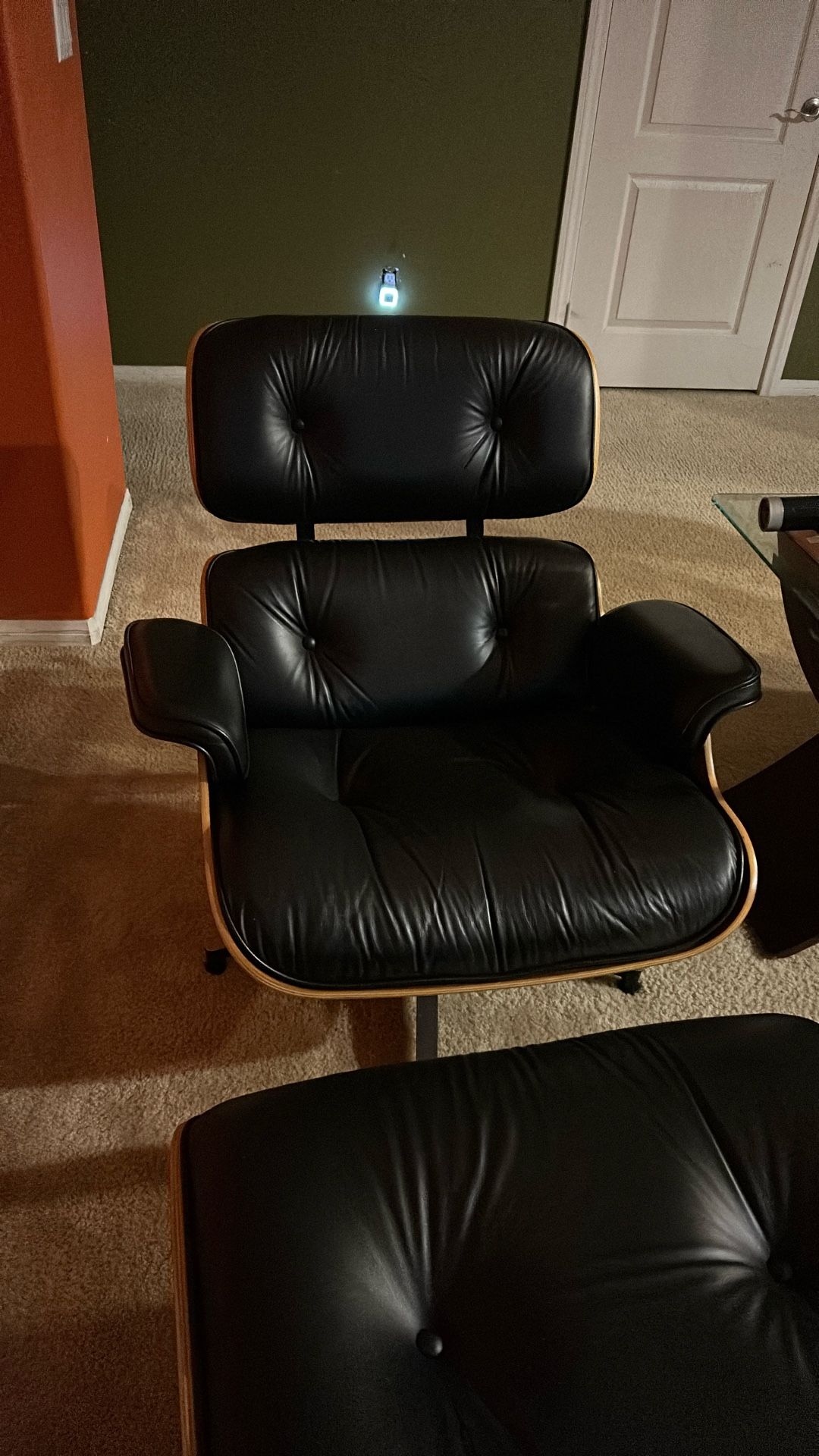 Herman Miller Eames Lounge Chair With Ottoman