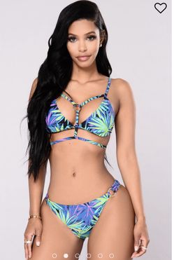Fashion nova swimsuit