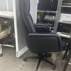 Keilhauer Leather Office Chair 