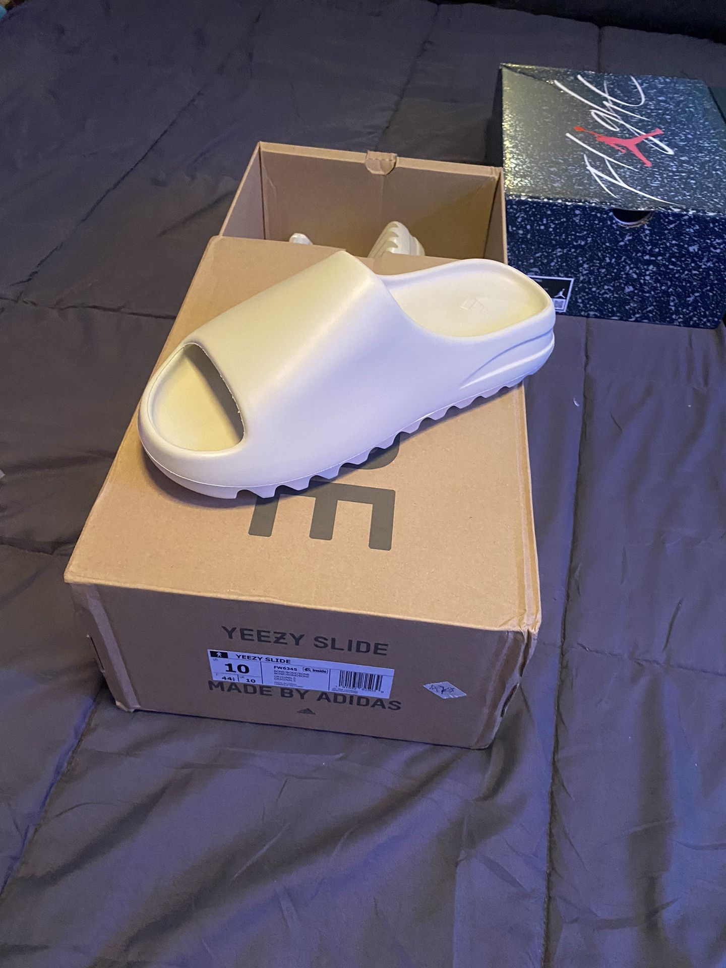 Adidas Yeezy Slides Size 10