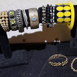 Lot Of 27 Assorted Bracelets 
