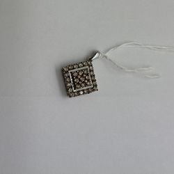 10K Diamond Pendant 
