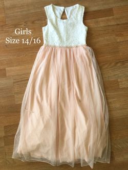 Girl’s dress size 14/16