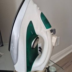 Hamilton Beach Clothing Iron
