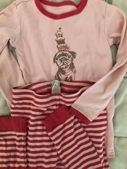 Girl GAP winter pajamas size 5 long sleeve
