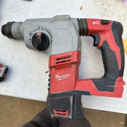 Milwaukee Rotary Hammer 