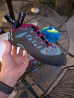La Sportiva Tarantulace Climbing Shoes
