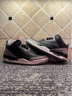 -Jordan 3s “Black Cements” OG -Size 8.5M  -Og all  -Barley used  -All stars ✨  -Shipping available