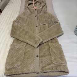 Columbia Long Sweater  For Girls Size 14-16.  Good Condition And Clean