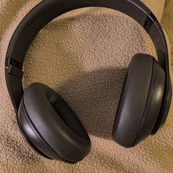 Studio Pro Beats- Brown