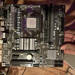 Asus Gaming Mother Board With Amd Ryzen 7 CPU 