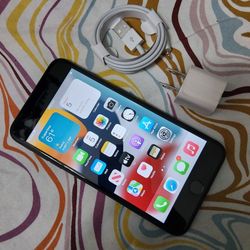 UNLOCKED Apple iPhone 7 Pllus