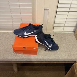 BRAND NEW NAVY BLUE SIZE 12 MIKE TROUT BASEBALL CLEATS