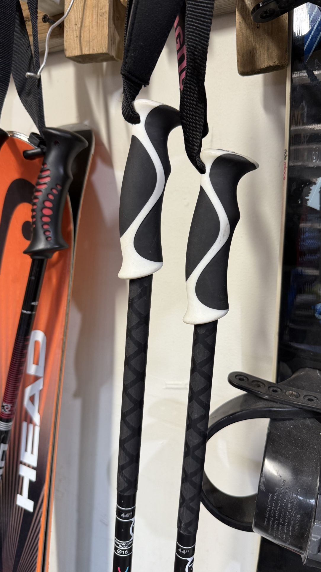 Ski Poles 44” 110cm