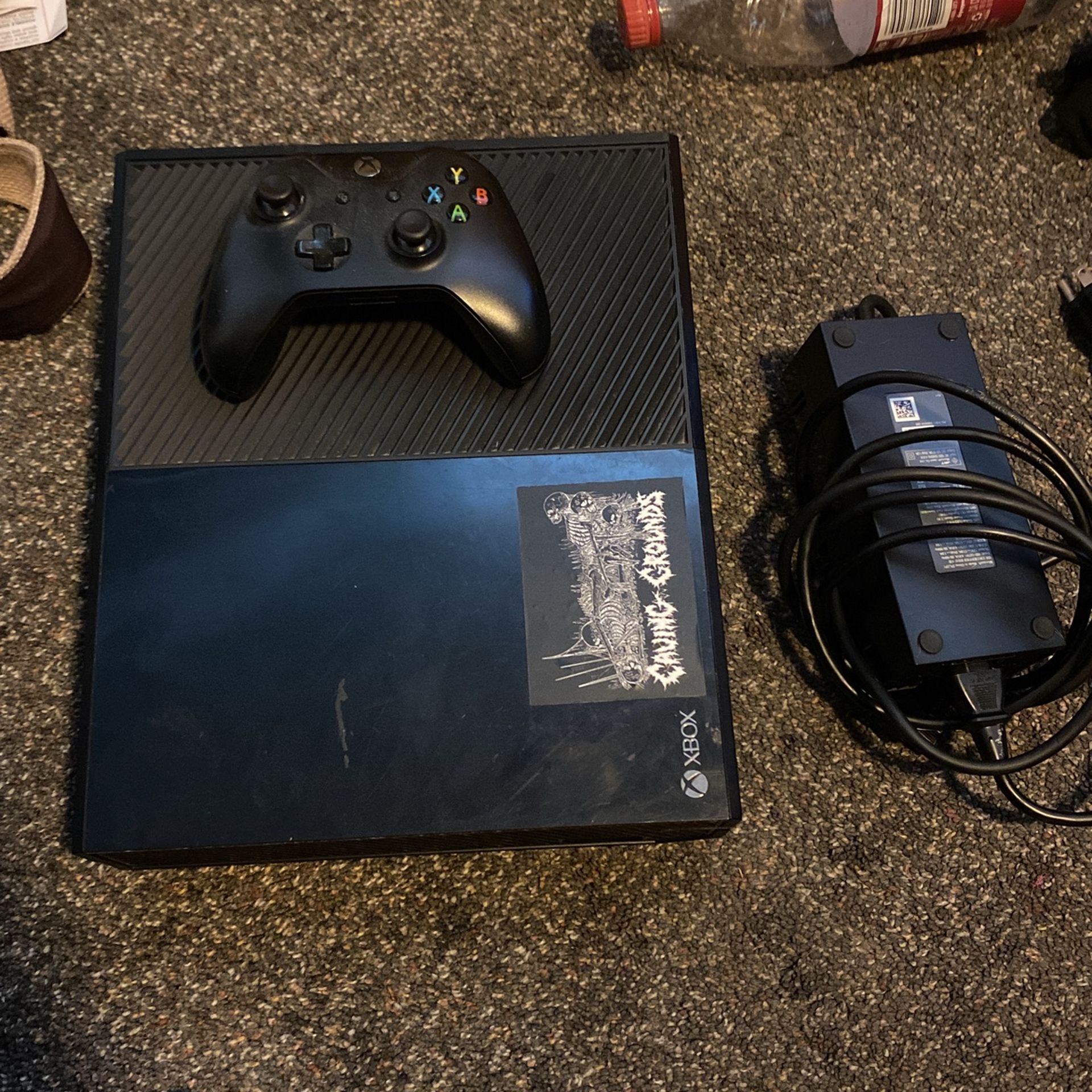 Xbox One First Gen Comes With Fallout 4 And Red Dead 2
