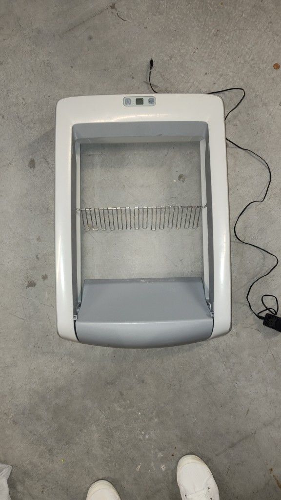 Pet safe Automatic Electric Litter Box/Oviedo Fl