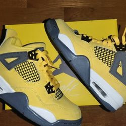 Jordan 4