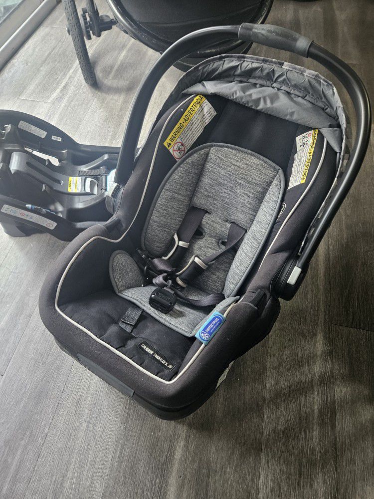 SnugRide® SnugLock® 35 Infant Car Seat & (2) Bases