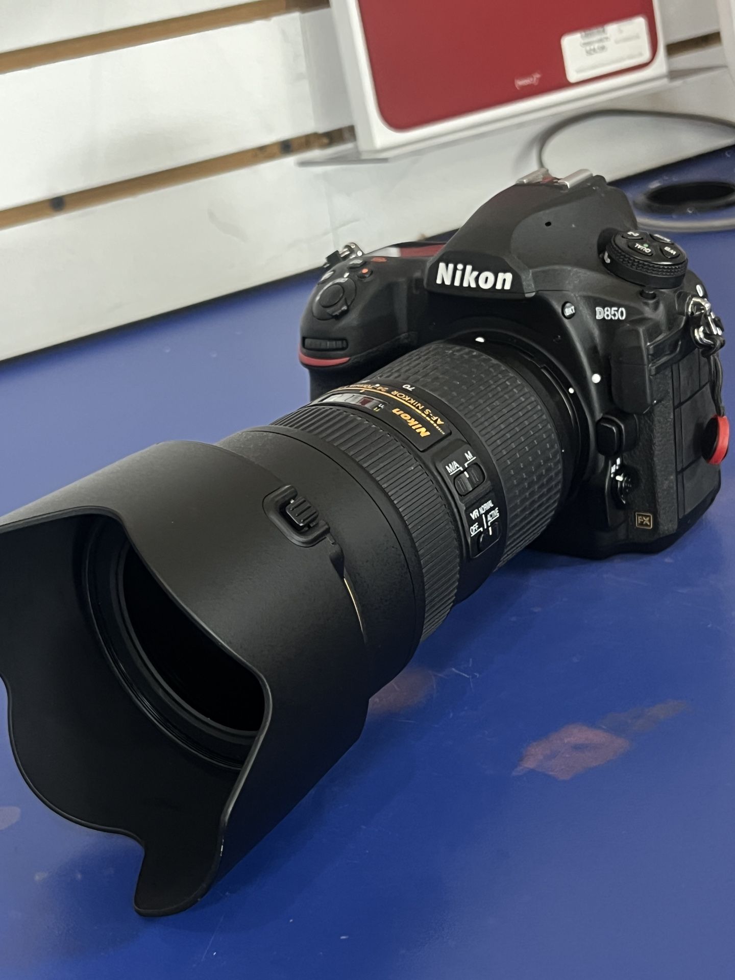 Nikon D850 With Lens