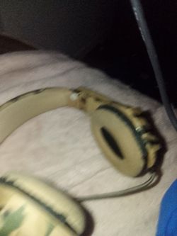 Wired gaming headset with mic