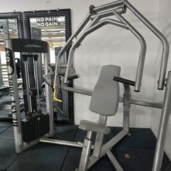 Life Fitness Functional Chest & Shoulders Trainer 