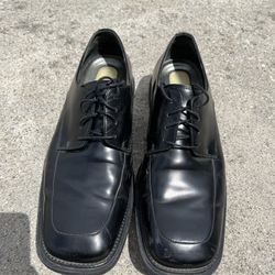 Kenneth Cole Black Dress Shoes